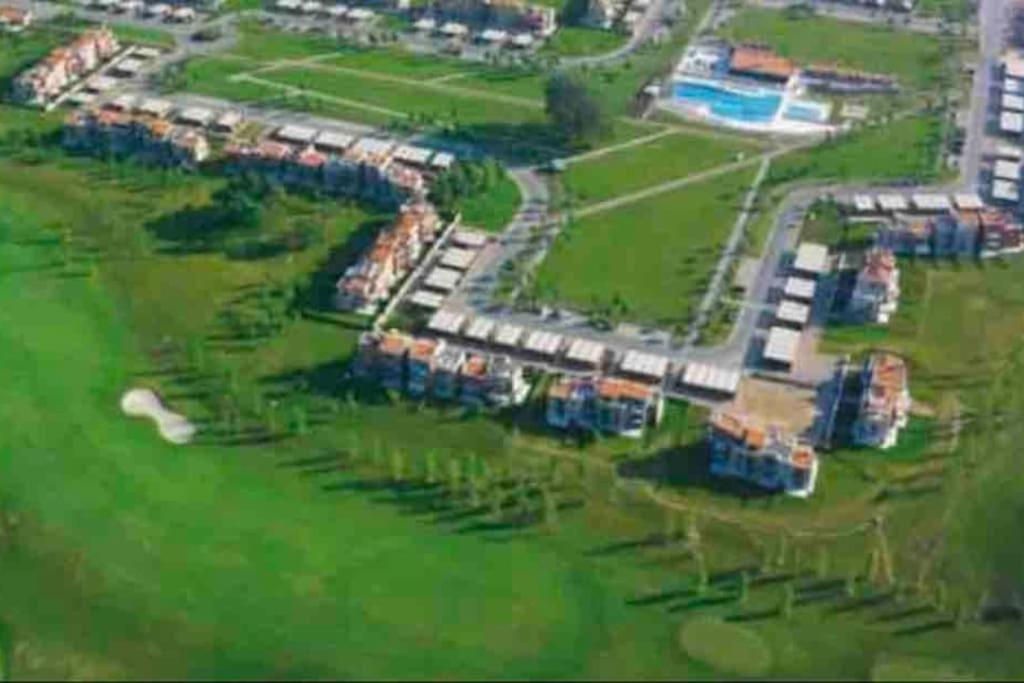 Appartamento Golf Village - Piscina & Free Park *